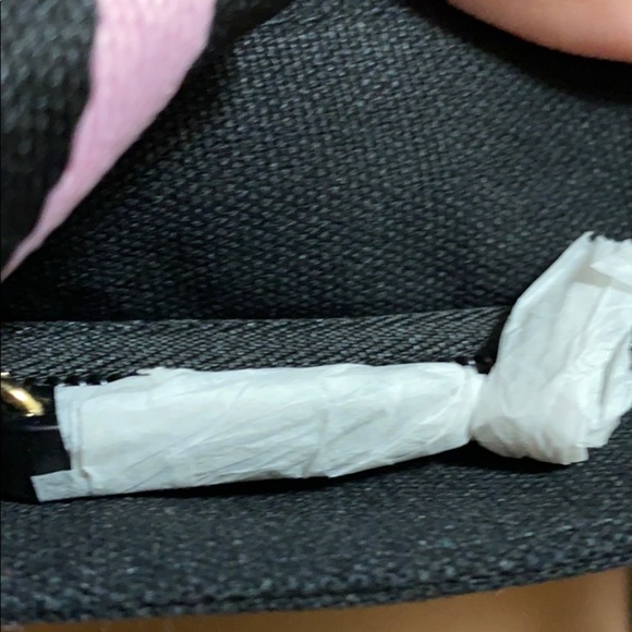 NWT Victoria’s Secret travel bag size: 23” x 15” - Picture 3 of 7